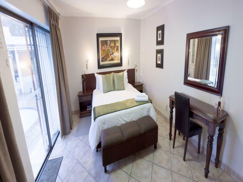President Lodge Edenvale Esterno foto